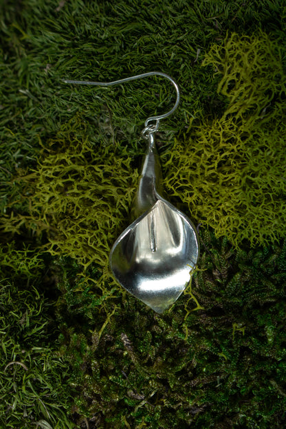 Calla Lily Earrings
