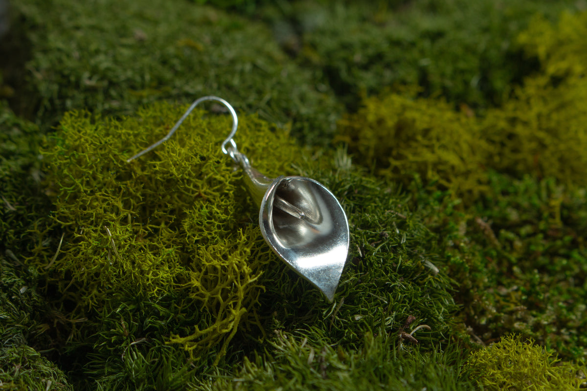 Calla Lily Earrings
